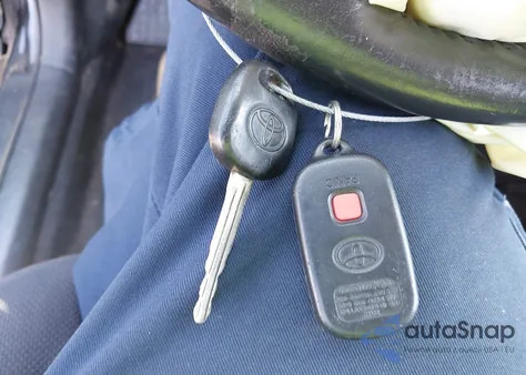 2005 Toyota Matrix Xr from USA, damaged, VIN 2T1LR32E65C424700